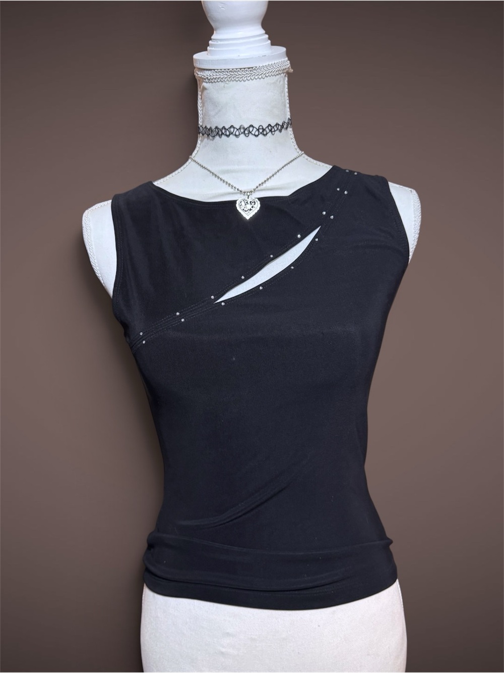 Y2K CUT OUT TOP RHINESTONE GOTH TANK TOP 🖤🥀